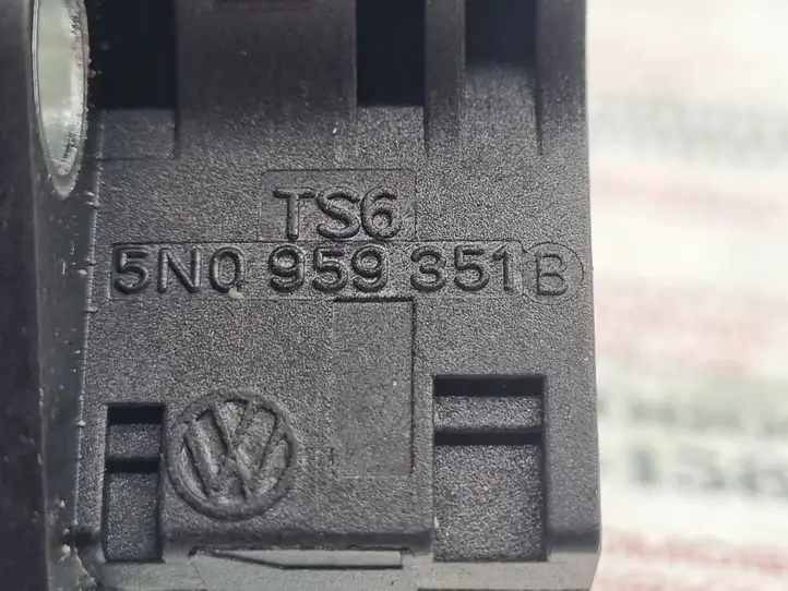 Volkswagen PASSAT B6 (2005 - 2010) 5N0959351B Датчик удара SRS — фото 2