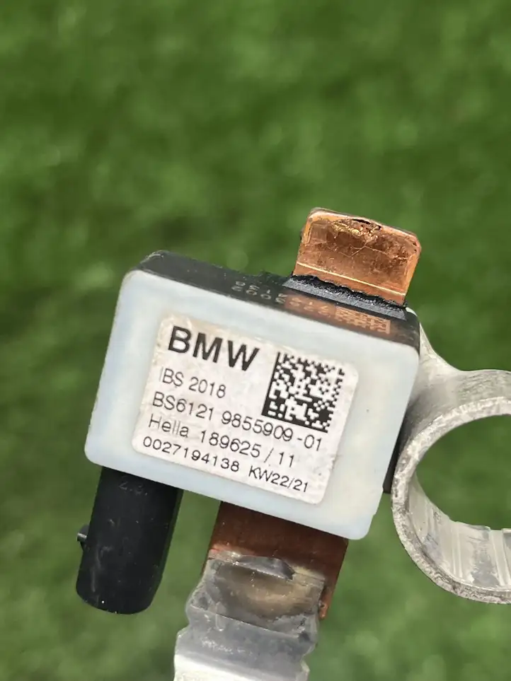 BMW X5 G05 (2018 - ) 9855909 Минусовой провод аккумулятора — фото 2