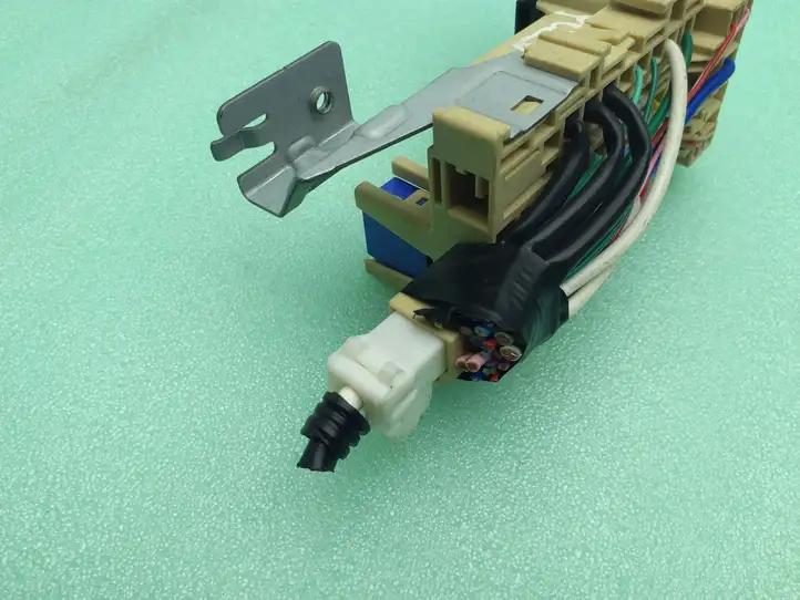 Nissan Pulsar (2014 - 2018)  14626 Блок предохранителей