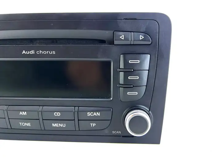 Audi A3/S3 8P (2008 - 2013) 8P0035152E Магнитола / мультимедийная система — фото 3
