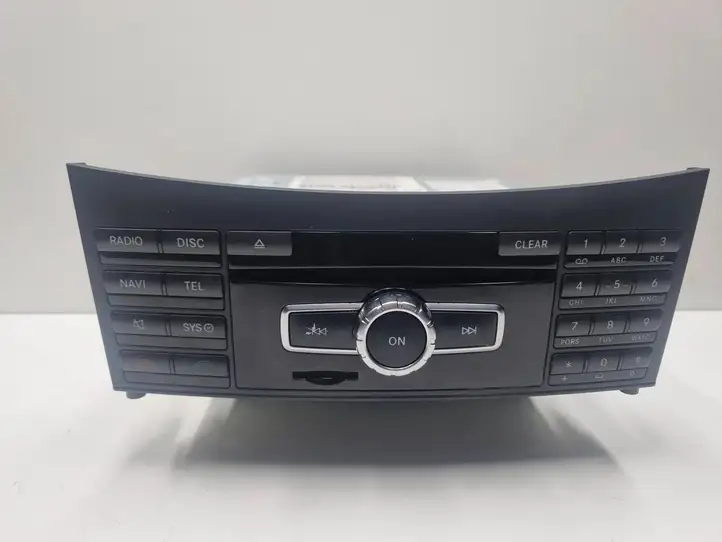 Mercedes-Benz E W212 (2009 - 2016) A2129006426 Магнитола / мультимедийная система — фото 1