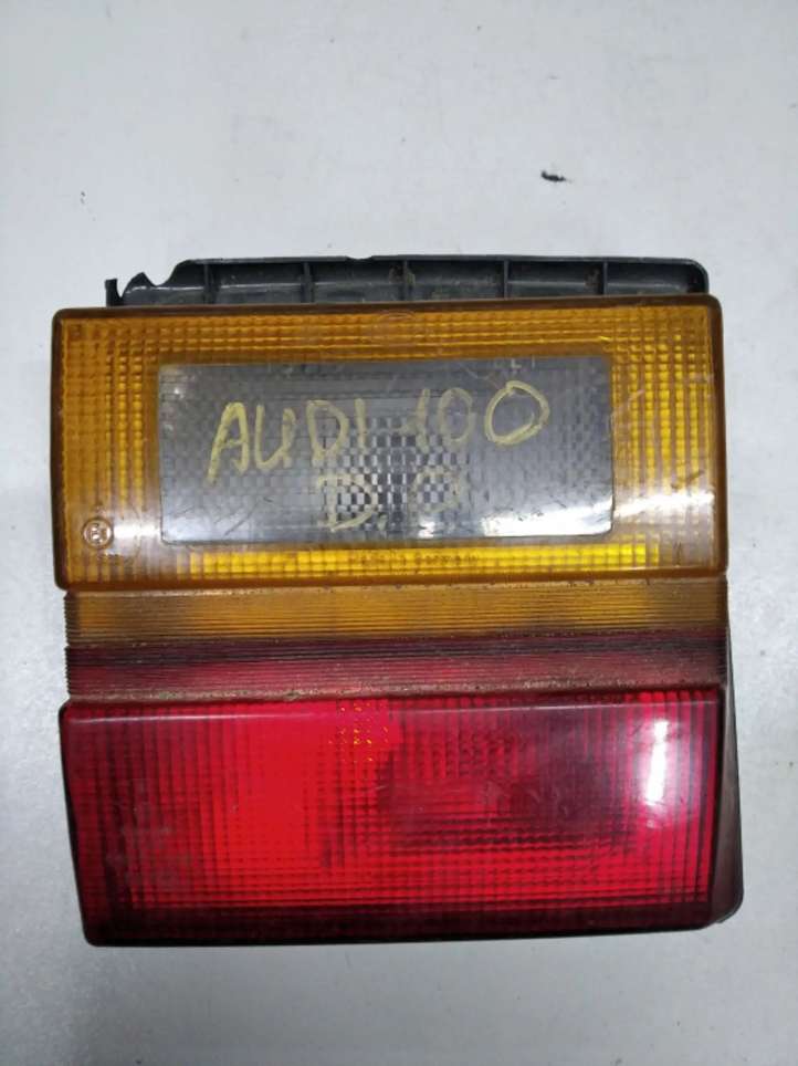 Audi 100 200 5000 C3 Galinis žibintas kėbule