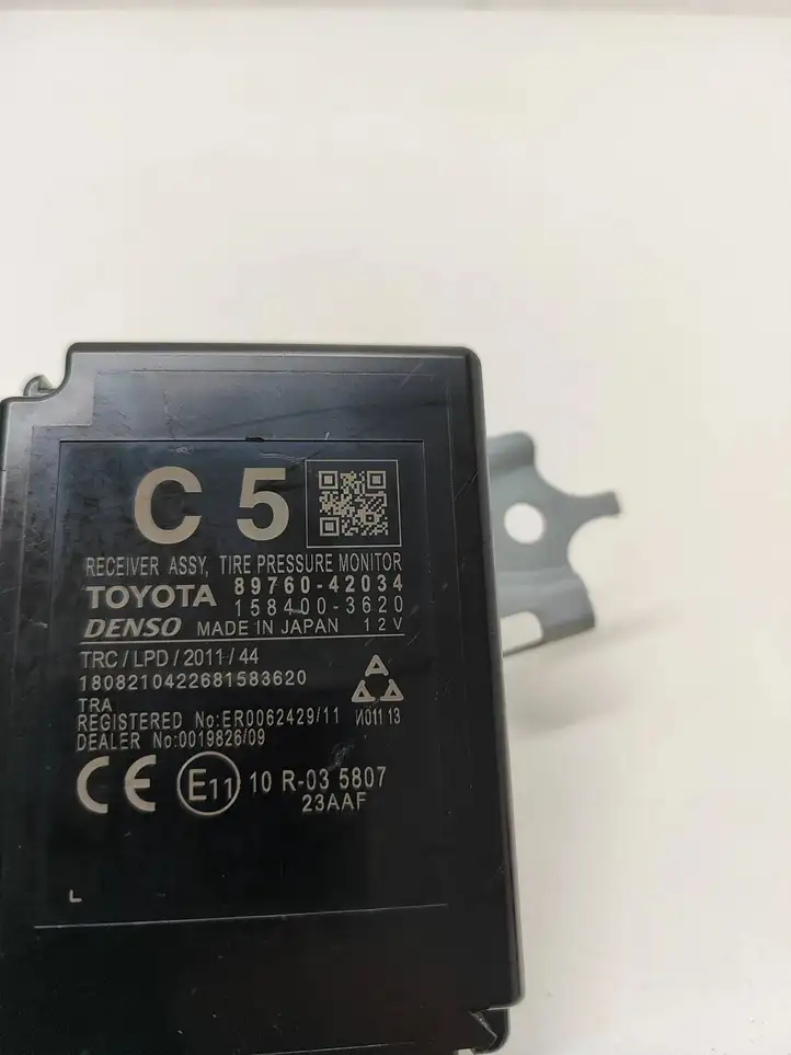 Toyota RAV 4 (XA40) (2012 - 2018) 8976042034 Блок управления TPMS — фото 7