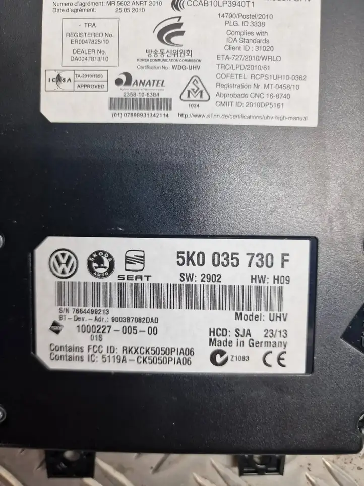Volkswagen PASSAT B7 (2011 - 2014) 5K0035730F Bluetooth модуль — фото 2