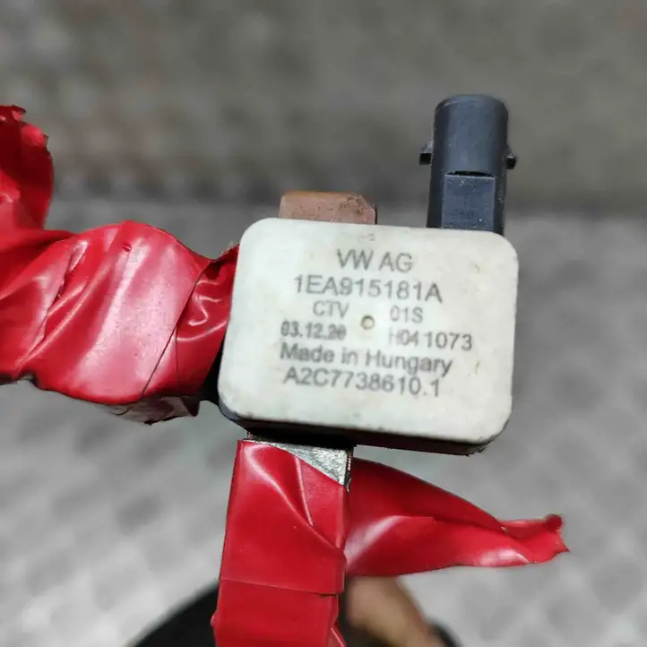 Volkswagen ID.4 (2020 - ) 1EA915181A Минусовой провод аккумулятора — фото 7