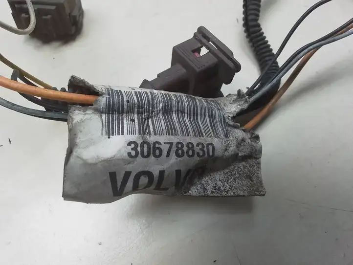 Volvo S80 (2004 - 2006) 30678830 Прочая электропроводка — фото 4