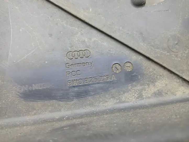 Audi A4 S4 B9 (2015 - 2019) 8W0825219A Прочие детали днища — фото 5