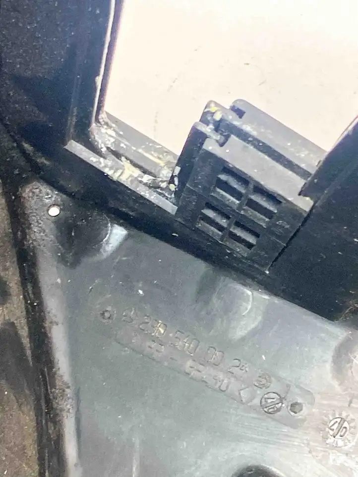 Mercedes-Benz SL R230 (2001 - 2012)  2305400024 Ящик предохранителей (комплект)