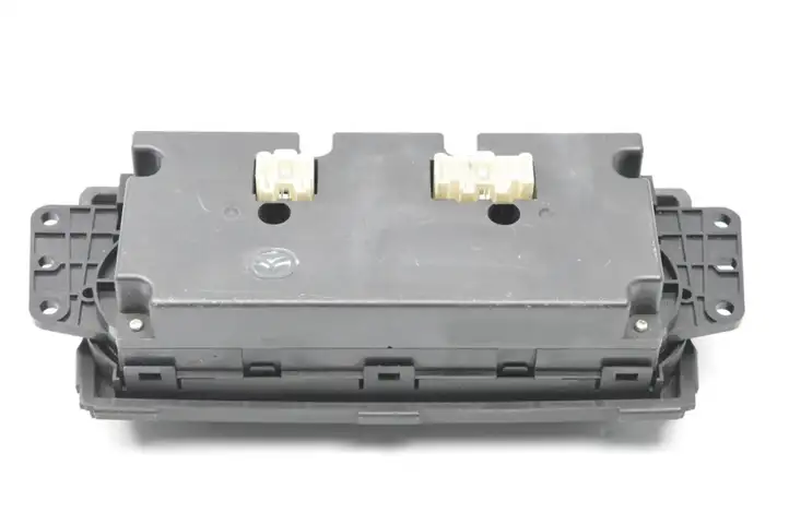 Mazda 6 (2002 - 2005) GAP361190A Блок управления кондиционером — фото 4