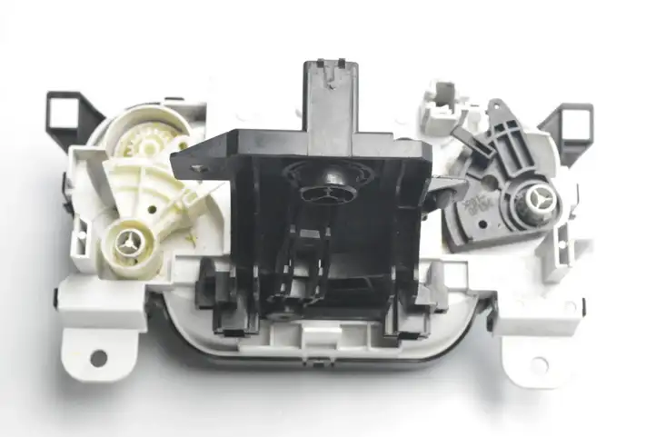 Mazda 2 (2007 - 2010) YDF788E28 Блок управления кондиционером — фото 4