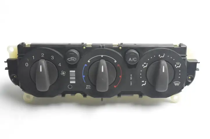 Ford Focus (2011 - 2015) CJ5T19980AK Блок управления кондиционером — фото 2