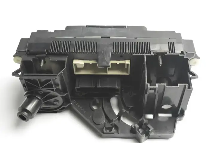 Volkswagen Golf V (2003 - 2009) 1K2820045B Блок управления кондиционером — фото 5