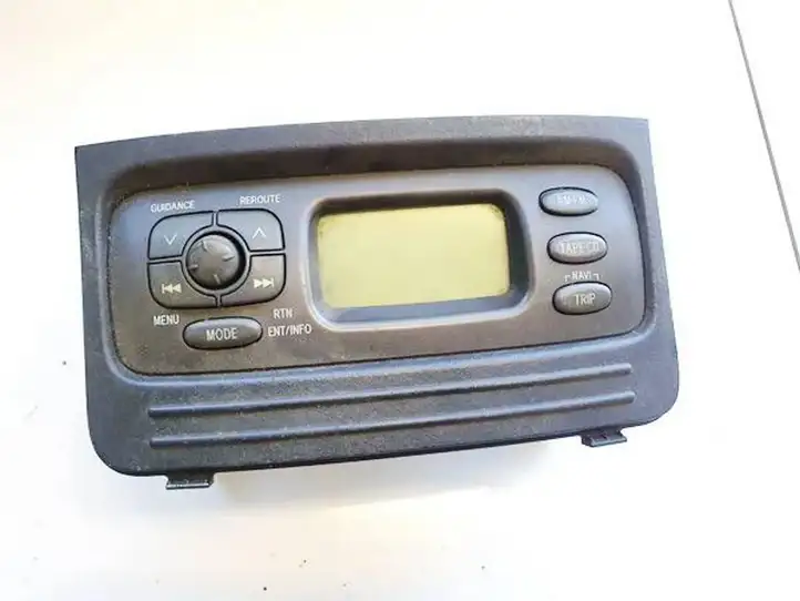 Toyota Yaris Verso (1999 - 2005) 8611052030C0 Магнитола / мультимедийная система — фото 2