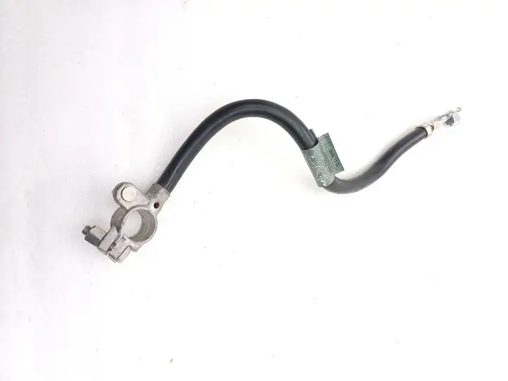 Mercedes-Benz E W212 (2009 - 2016)  F0306696 Плюсовый провод (аккумулятора)