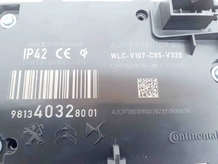 Peugeot 2008 II (2019 - ) 9813403280 Модуль беспроводной зарядки — фото 2