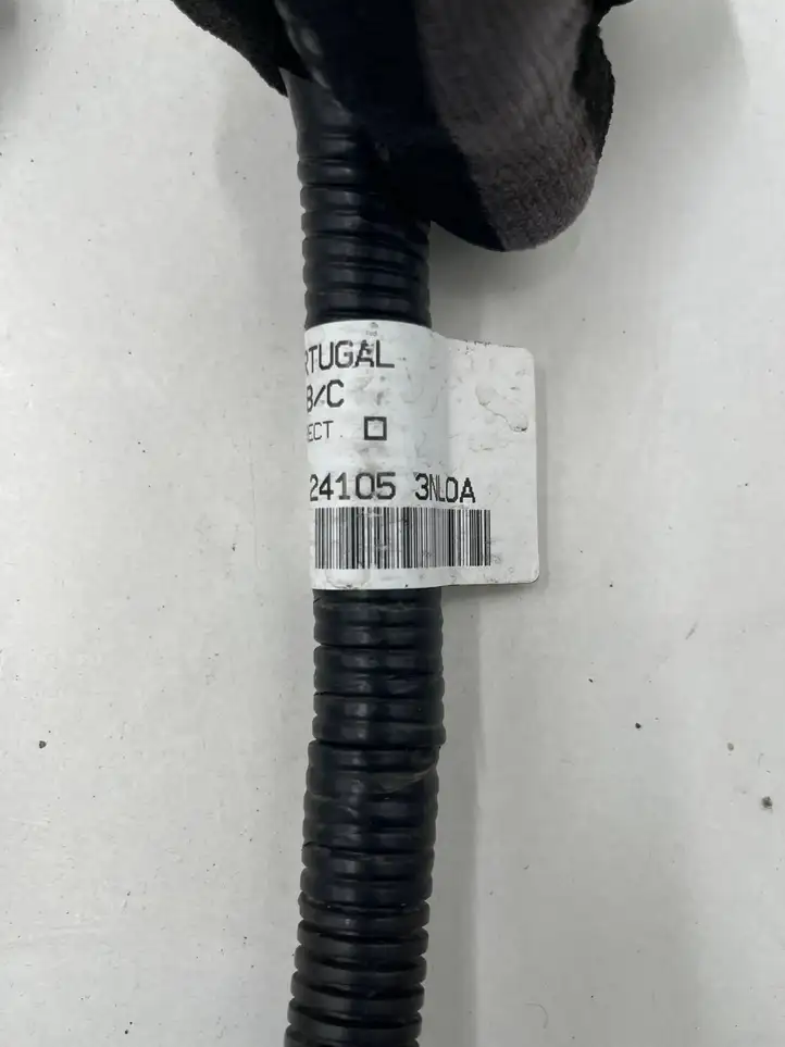 Nissan Leaf II (ZE1) (2017 - ) 241053NL0A Плюсовой провод аккумулятора — фото 3