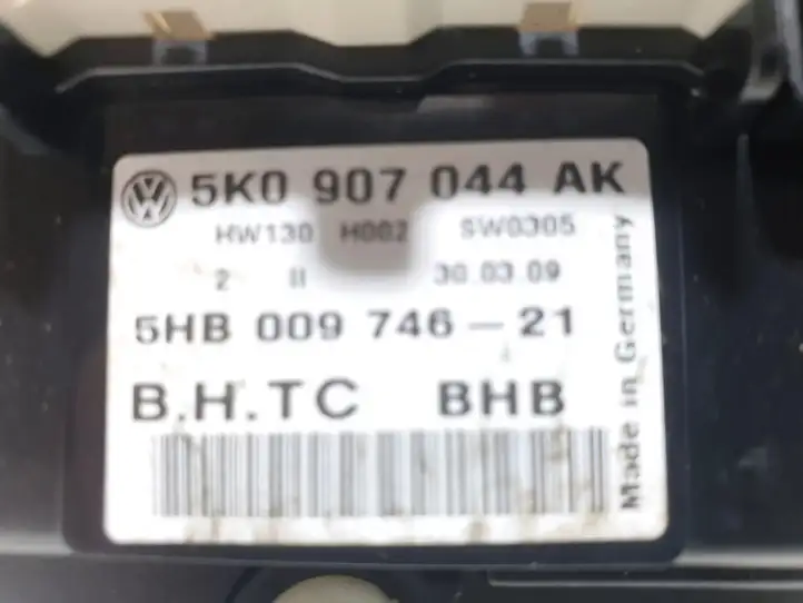 Volkswagen PASSAT CC (2008 - 2012) 5K0907044AK Блок управления кондиционером — фото 4