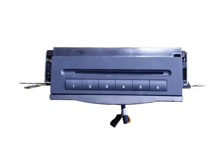 Mercedes-Benz ML W164 (2005 - 2011)  18111787 CD/DVD чейнджер