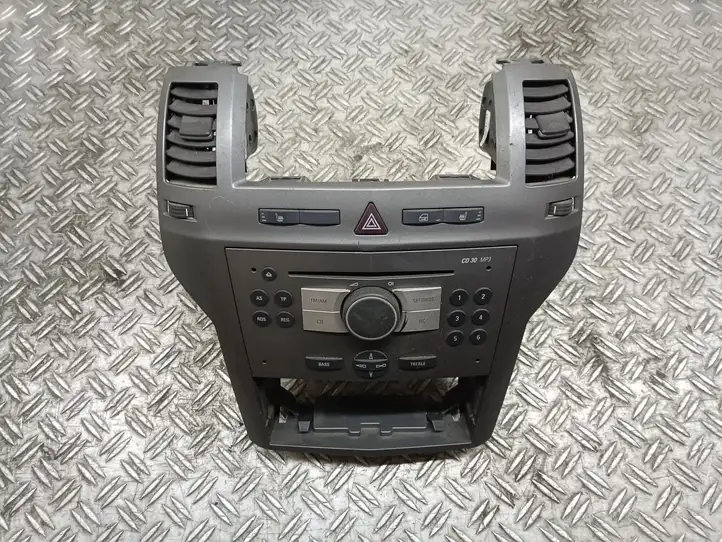Opel Zafira B (2003 - 2006) Магнитола / мультимедийная система — фото 8