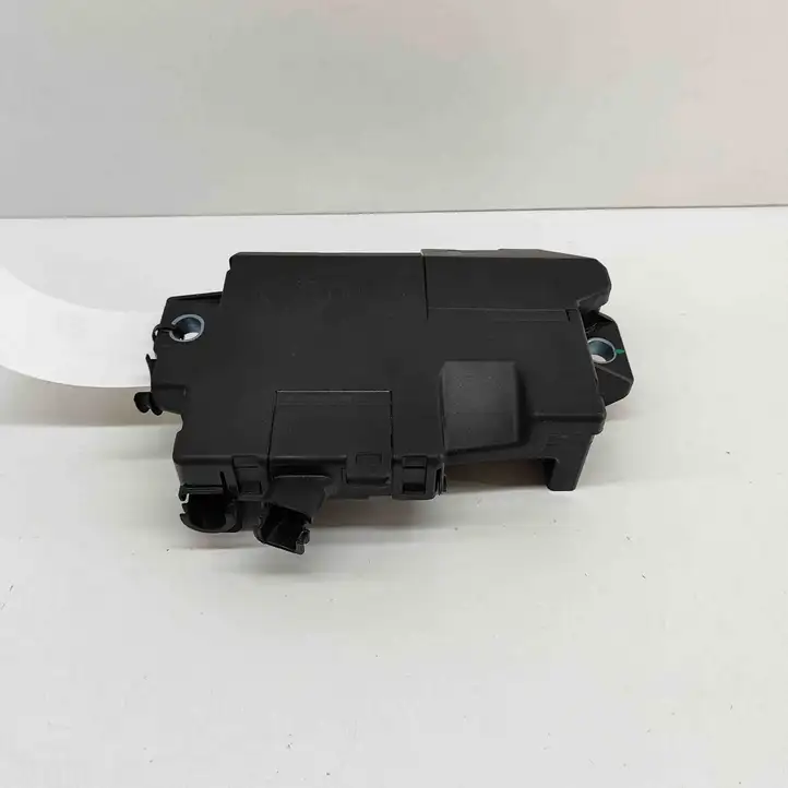 Volvo XC40 (2017 - ) 32265589 Клеммный узел плюсовых проводов — фото 1