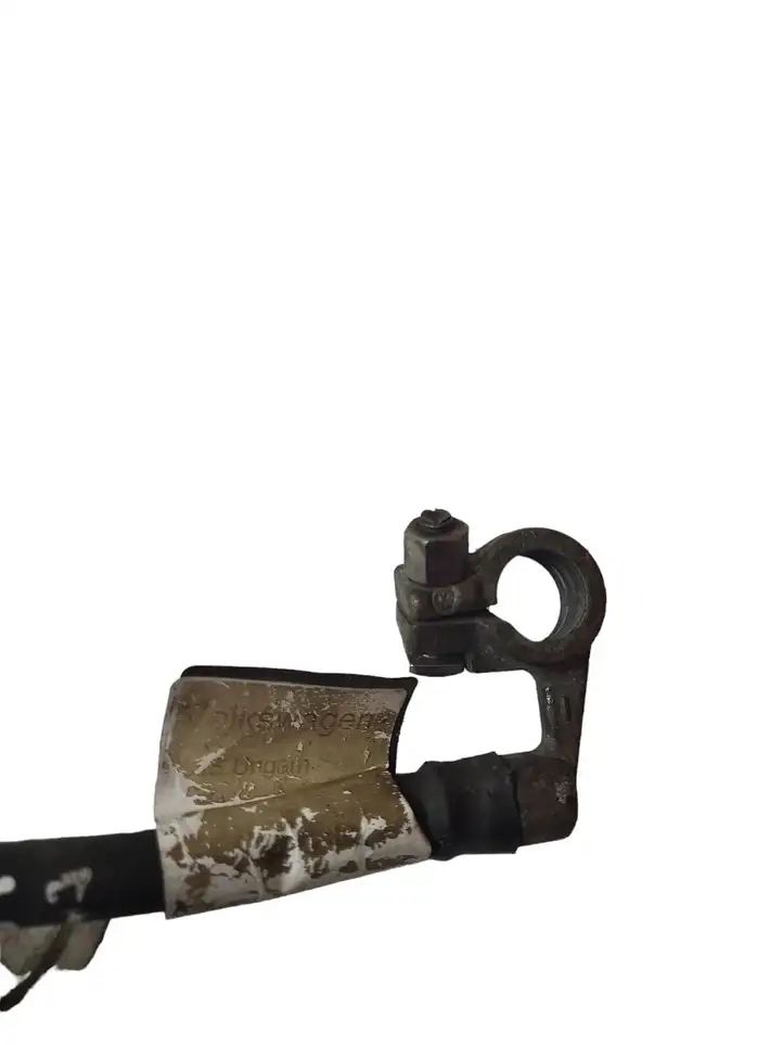 Volkswagen Touran I (2003 - 2010)   Минусовый провод (аккумулятора)