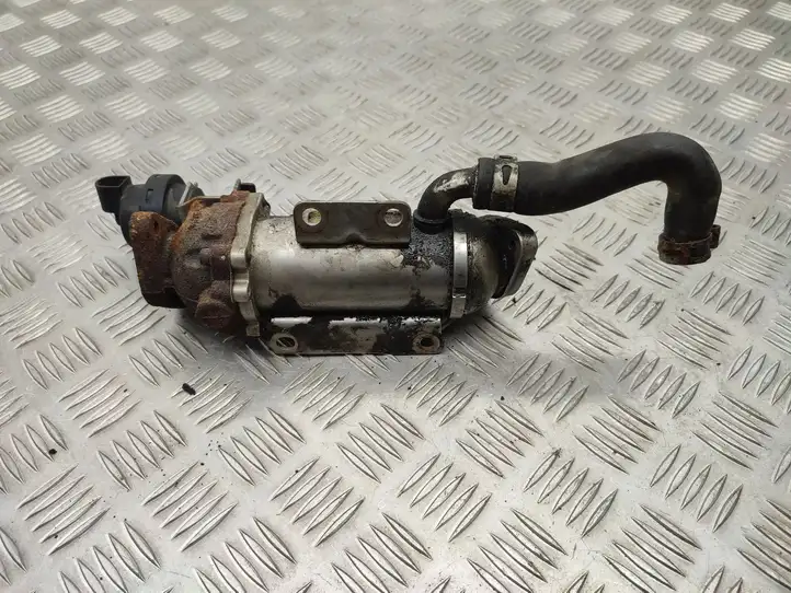 Opel Vivaro (2006 - 2014)   Охладитель EGR