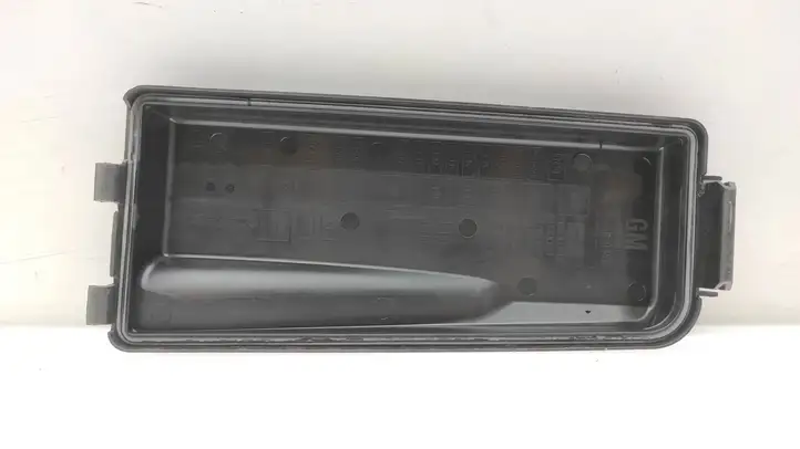 Opel Vectra C (2002 - 2005) 24438039 Крышка ящика предохранителей — фото 2