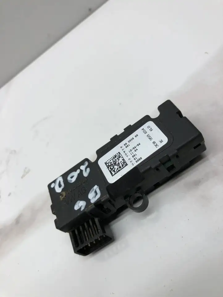Volkswagen PASSAT B6 (2005 - 2010) 3C0959654 Датчик угла поворота руля — фото 3