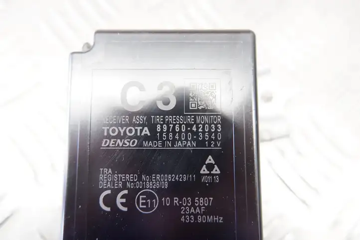 Toyota RAV 4 (XA40) (2012 - 2018) 8976042033 Блок управления TPMS — фото 4