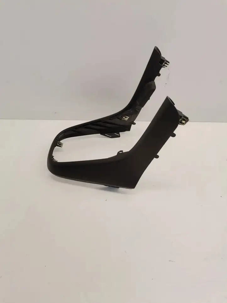 Buick Encore I (2012 - 2019)  42564377 Другая деталь салона