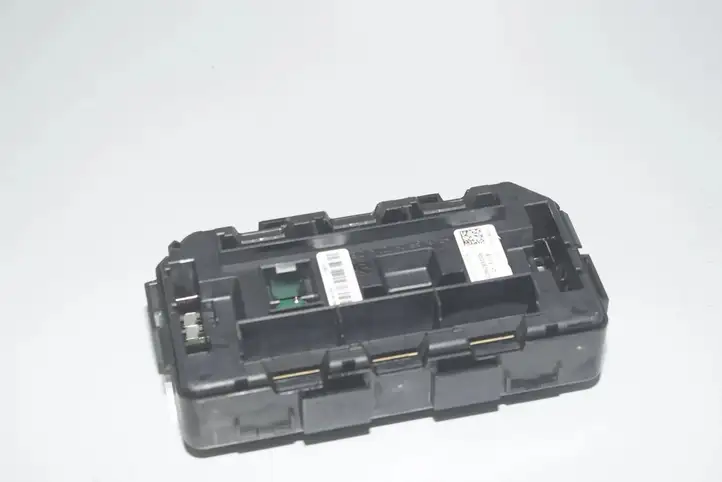 BMW 3 F30 F35 F31 (2012 - 2018) 9224879 Блок предохранителей — фото 3