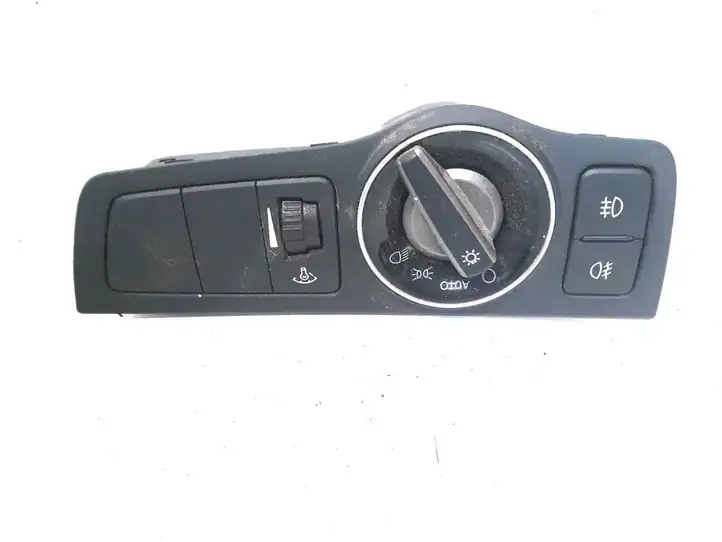 Hyundai i40 (2011 - ) 93300-3Z050VGR Блок управления светом — фото 1