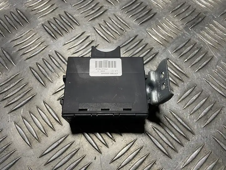 Toyota Avensis T250 (2003 - 2006) 8978005040 Блок иммобилайзера — фото 1