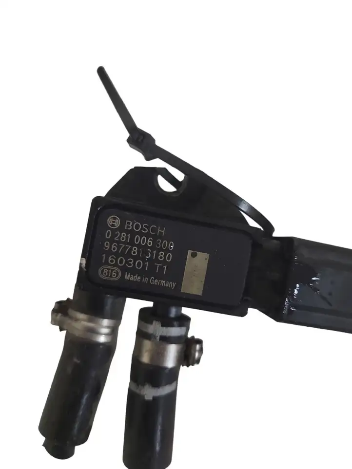 Peugeot 3008 I (2008 - 2015) 0281006300 Датчик давления выхлопных газов — фото 4