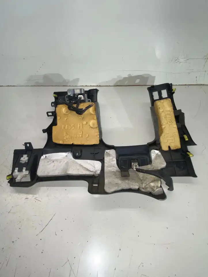 Toyota Prius (XW20) (2003 - 2009)  5504547060 Другая деталь салона