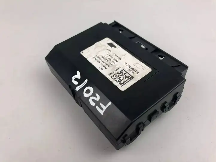 BMW 1 F20 F21 (2011 - 2019) 6820235 Модуль управления кондиционером — фото 4