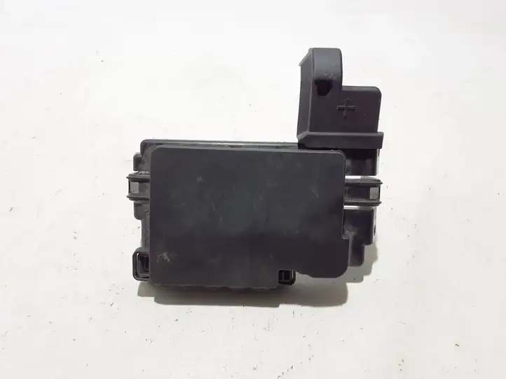 Skoda Kamiq (2019 - ) 2Q0937548D Плюсовой провод аккумулятора — фото 2