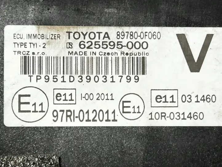 Toyota Verso (2012 - 2015) 897800F060 Блок иммобилайзера — фото 2