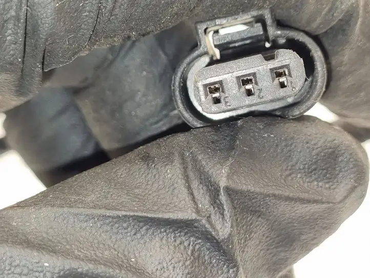 Volkswagen PASSAT CC (2008 - 2012) 1J0973737 Прочая электропроводка — фото 2