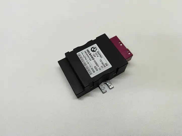 BMW 5 E60 E61 (2004 - 2010)  7218339 Блок управления топливного насоса