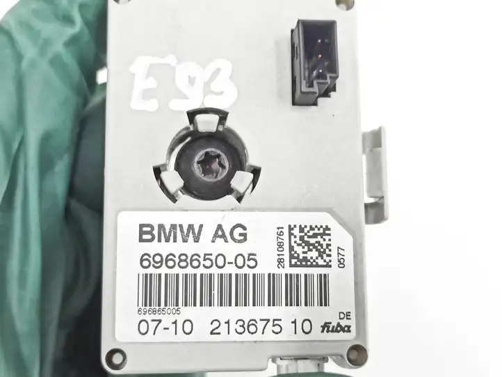 BMW 3 E92 E93 (2005 - 2014) 696865005 Усилитель антенны — фото 3