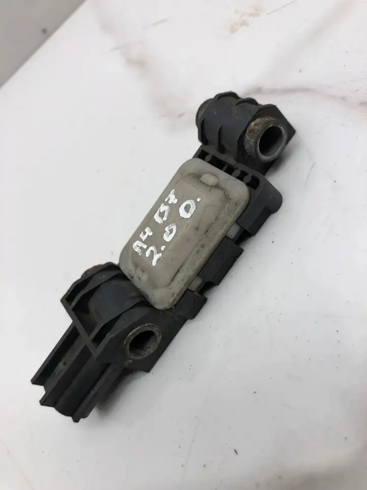 Audi A4 (2004 - 2009)  8E0959651A Датчик удара надувных подушек