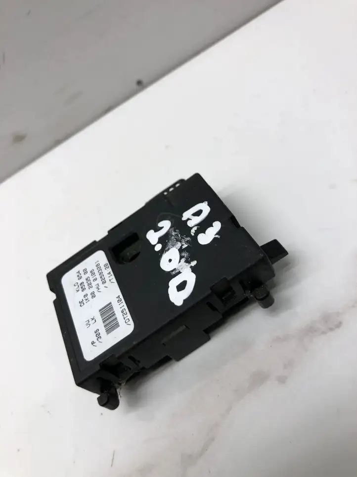 Audi A3/S3 8P (2004 - 2008) 1K0959654 Датчик угла поворота руля — фото 2