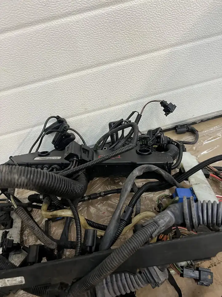 BMW 5 E60 E61 (2004 - 2010)  755021015 Другой проводник