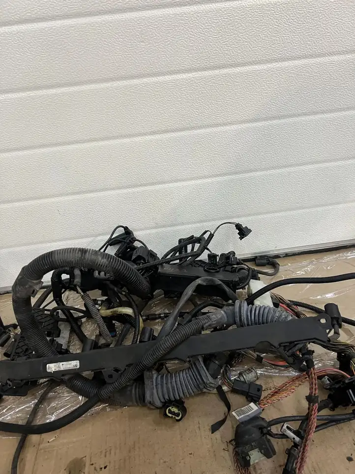 BMW 5 E60 E61 (2004 - 2010)  755021015 Другой проводник