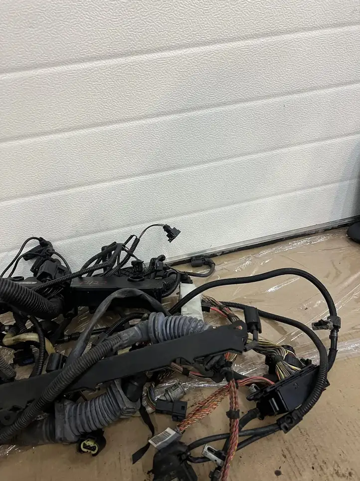 BMW 5 E60 E61 (2004 - 2010)  755021015 Другой проводник