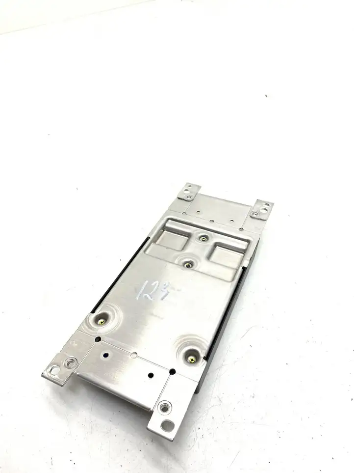 BMW 7 F01 F02 F03 F04 (2008 - 2016)  9306222 Модуль «Bluetooth»