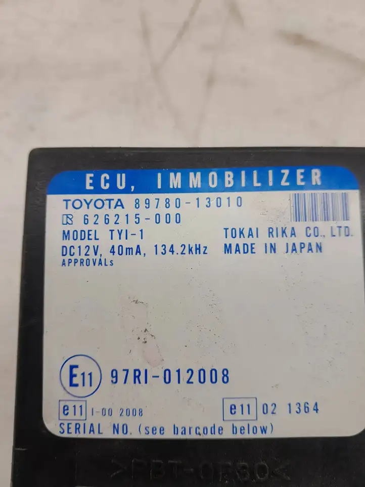 Toyota Corolla Verso E121 (2001 - 2004) 8978013010 Блок иммобилайзера — фото 3