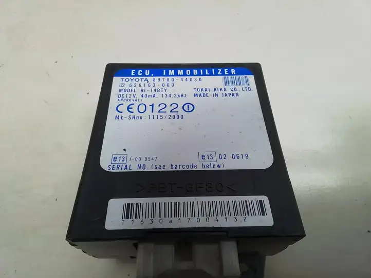 Toyota Avensis Verso (2001 - 2004) 8978044030 Блок иммобилайзера — фото 4