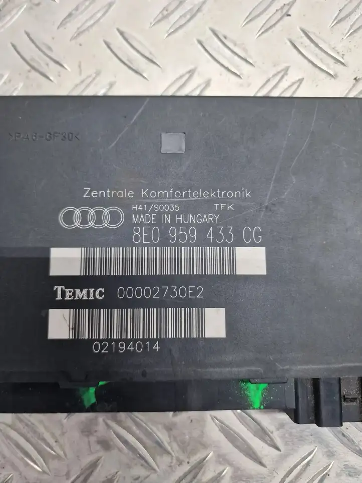 Audi A4 S4 B7 8E 8H (2004 - 2009) 8E0959433CG Модуль комфорта — фото 3